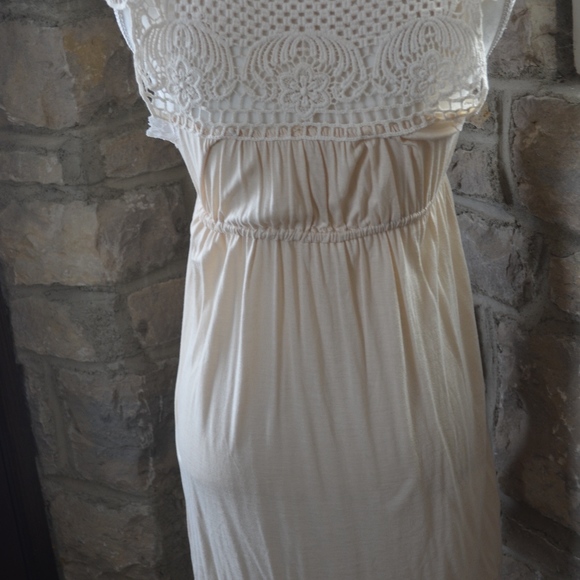 Crochet Cream Sundress - Picture 3 of 4
